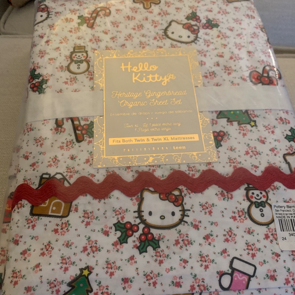 NWT Hello Kitty Heritage Gingerbread Organic Sheet Set Twin/Twin XL